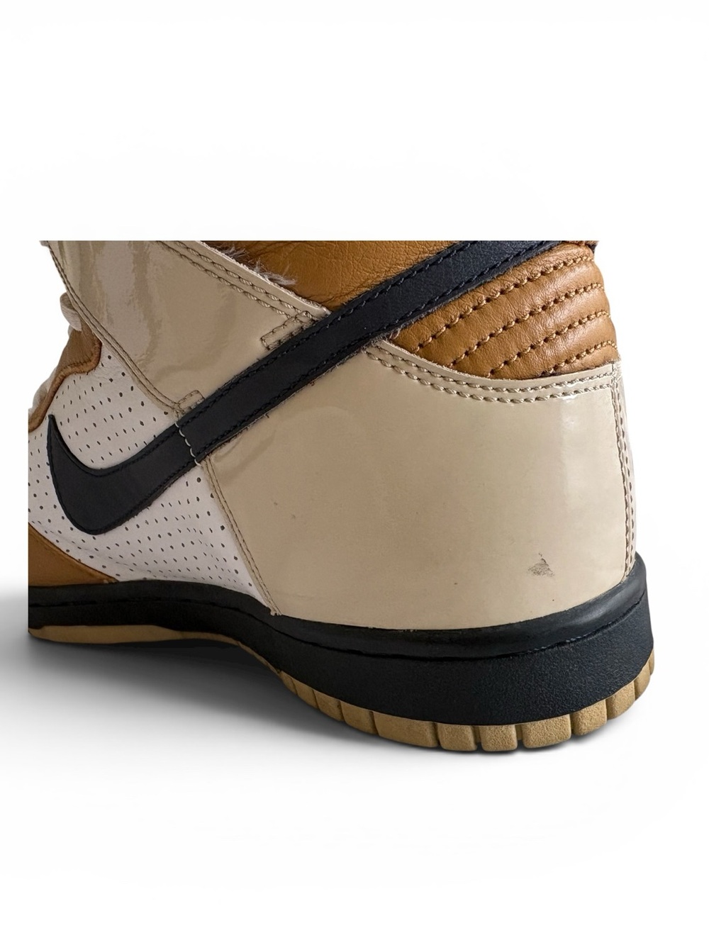Nike Vintage Dunk High Premium ‘Medicine Ball’ (Bo Jackson) High Top Sneakers - Picture 6 of 10